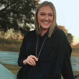 Meet your Posher, Alix